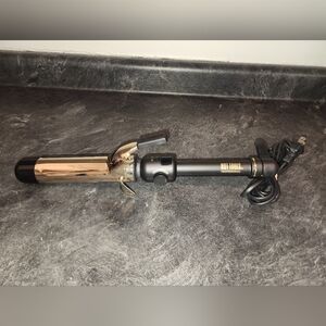 Hot Tools 1.5" Gold and Black Curling Iron